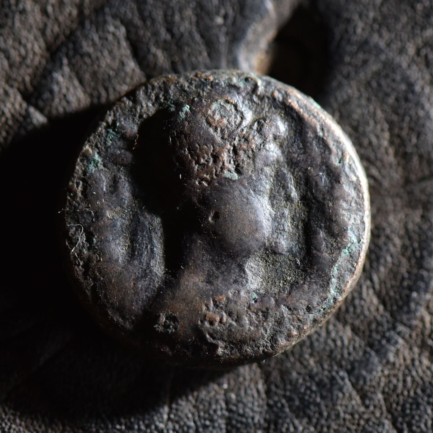 【良泉】【春节前最后一场】2月5日晚19.30点开拍！208组，本场结束后预存钱币的朋友请告知，将连同本场拍品一起邮寄，预祝诸位春节愉快！ 公元55-100年【古印度】贵霜第二任国王，威玛·塔克图，铜币，7.44克