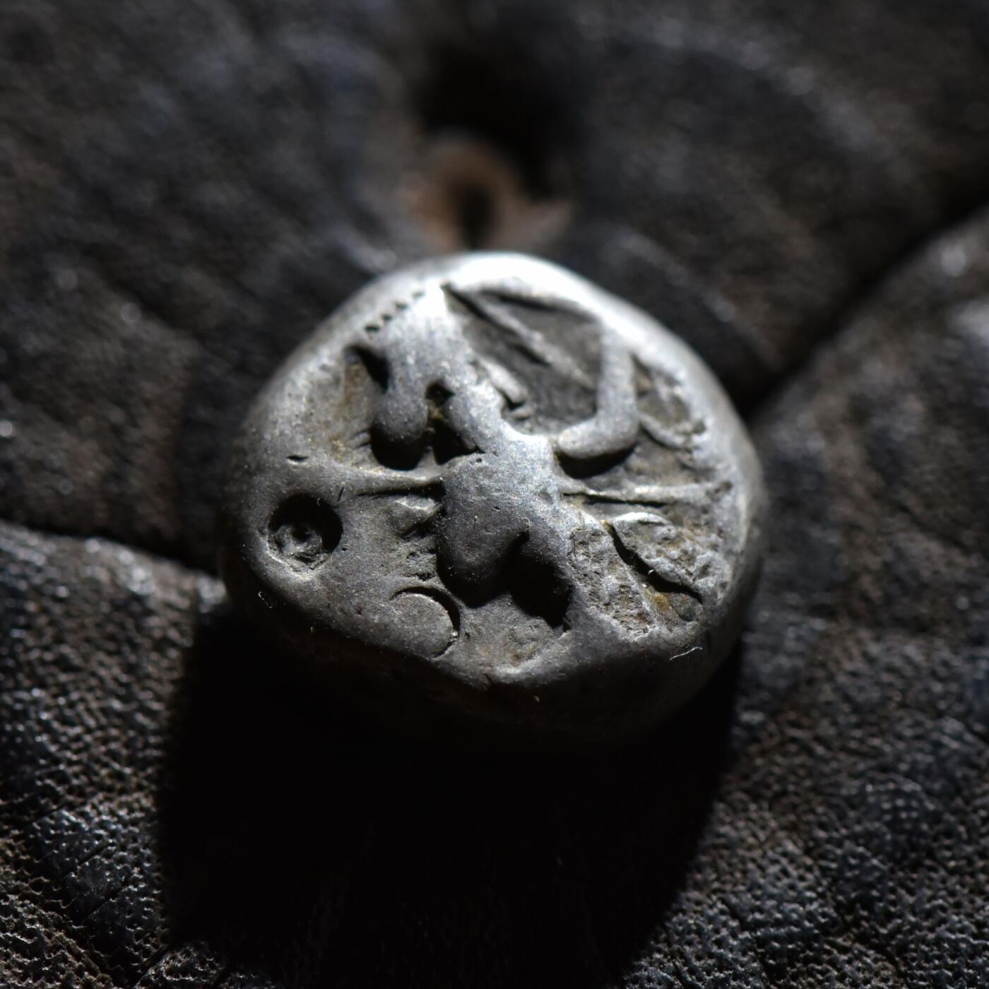 【良泉】【春节前最后一场】2月5日晚19.30点开拍！208组，本场结束后预存钱币的朋友请告知，将连同本场拍品一起邮寄，预祝诸位春节愉快！ 公元前5世纪【古波斯】阿契美尼德帝国，西格勒斯银币，5.52克