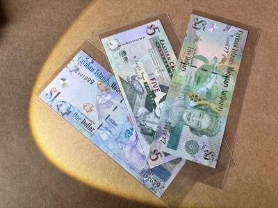 【Blue Auction】世界纸币精拍第774期——18级TOP拍卖/信誉/品质/专业/高效💫 - 【一组3张 含AA冠&倒置号&首发千位小号】东加勒比、开曼纸币一组 全新UNC 