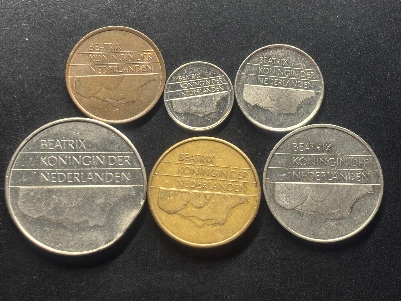 邮泉阁限时拍卖第三十九场 欧洲专场（硬币在国外。请付邮费6元。）