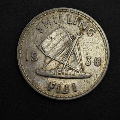 【淘币小摊】实时拍第八百四十九拍   散币银币场   满百包邮可预留二周 每周一统一发货   - 斐济1938年乔治六世一先令银币