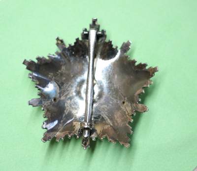 大猫徽章拍卖 第286期 一级南斯拉夫之星勋章 红宝石版