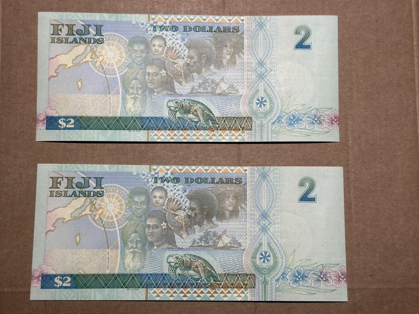 🐍甜小邱世界纸币收藏🐍第139期精品场💐 555豹子号2张 斐济 2元 2000年千禧年纪念钞 全新UNC