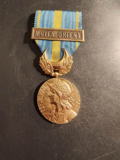 老王徽章第176期 - 法国苏伊士运河危机战役奖章   带中东勋条