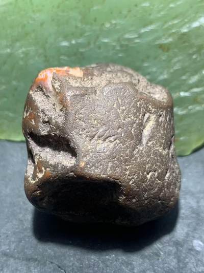 精美铁皮开窗料南红玛瑙原石一颗， - 精美铁皮开窗料南红玛瑙原石一颗，