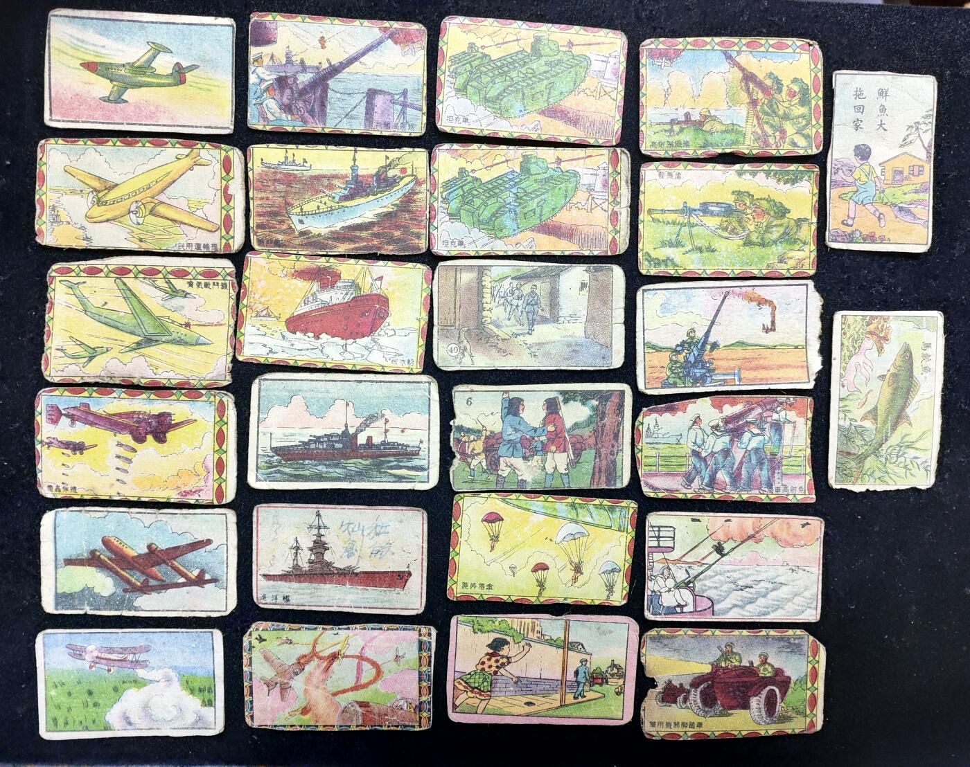 上世纪50年代建国初期老洋画、画片、吧唧、公仔纸85张一组