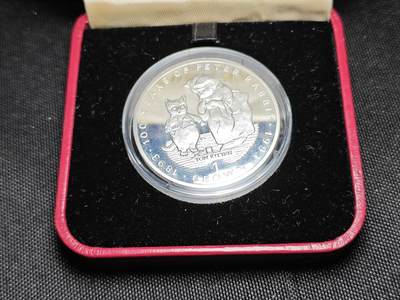 KK钱币收藏小铺  第400期  百期特拍（四拍之四）2月预留时间 周末发货 - 直布罗陀原盒 1993年1克朗彼得兔百年纪念——汤姆小猫 精制纪念银币 重28.2克925高银 