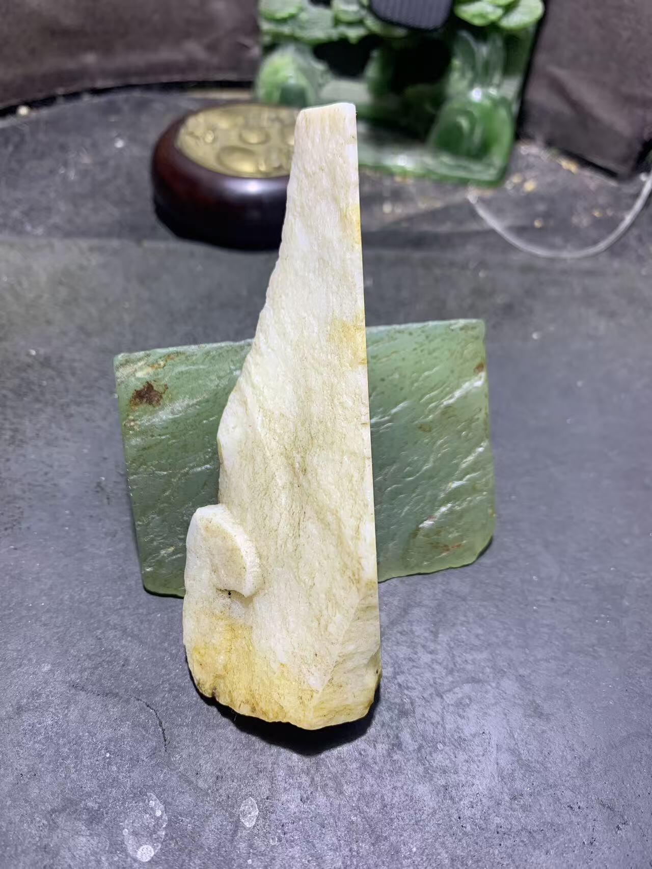 新疆和田白玉原石一颗