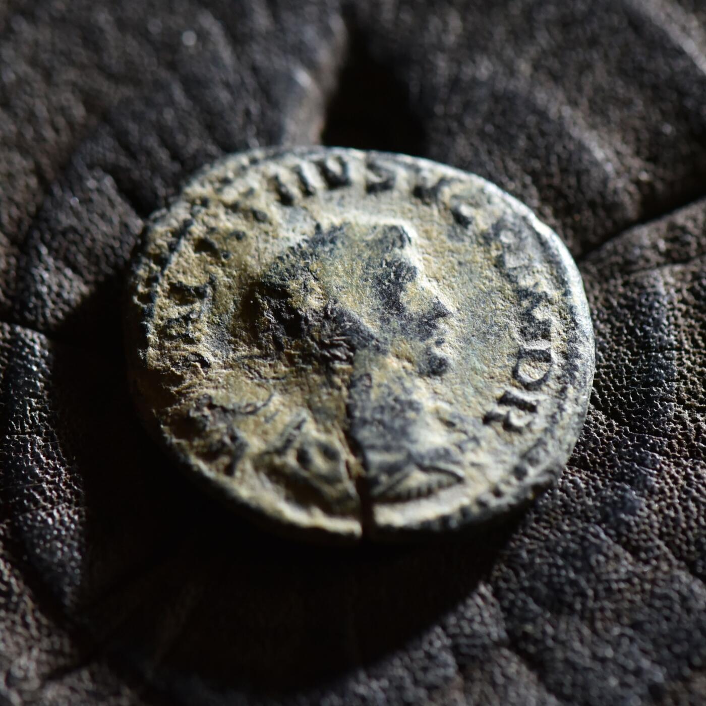 【良泉】【春节前最后一场】2月5日晚19.30点开拍！208组，本场结束后预存钱币的朋友请告知，将连同本场拍品一起邮寄，预祝诸位春节愉快！ 公元271-272年【帕尔米拉帝国】瓦巴拉图斯，洗银币，2.61克