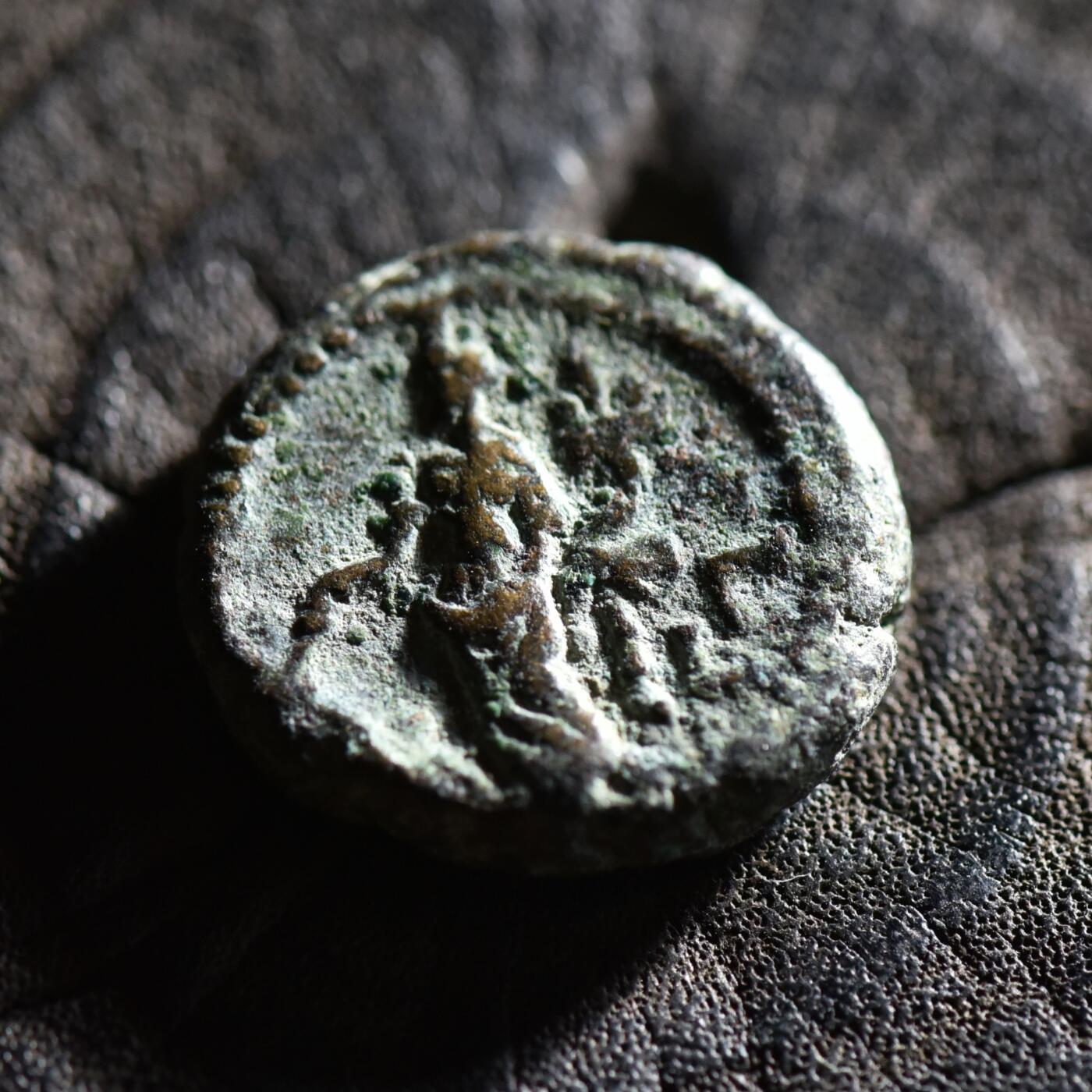 【良泉】【春节前最后一场】2月5日晚19.30点开拍！208组，本场结束后预存钱币的朋友请告知，将连同本场拍品一起邮寄，预祝诸位春节愉快！ 公元286-287年【古罗马·行省】埃及，戴克里先（ΔIOKΛHTIANOC）提喀女神手持丰饶角，在位第3年（LΓ）四德拉克马，8.34克