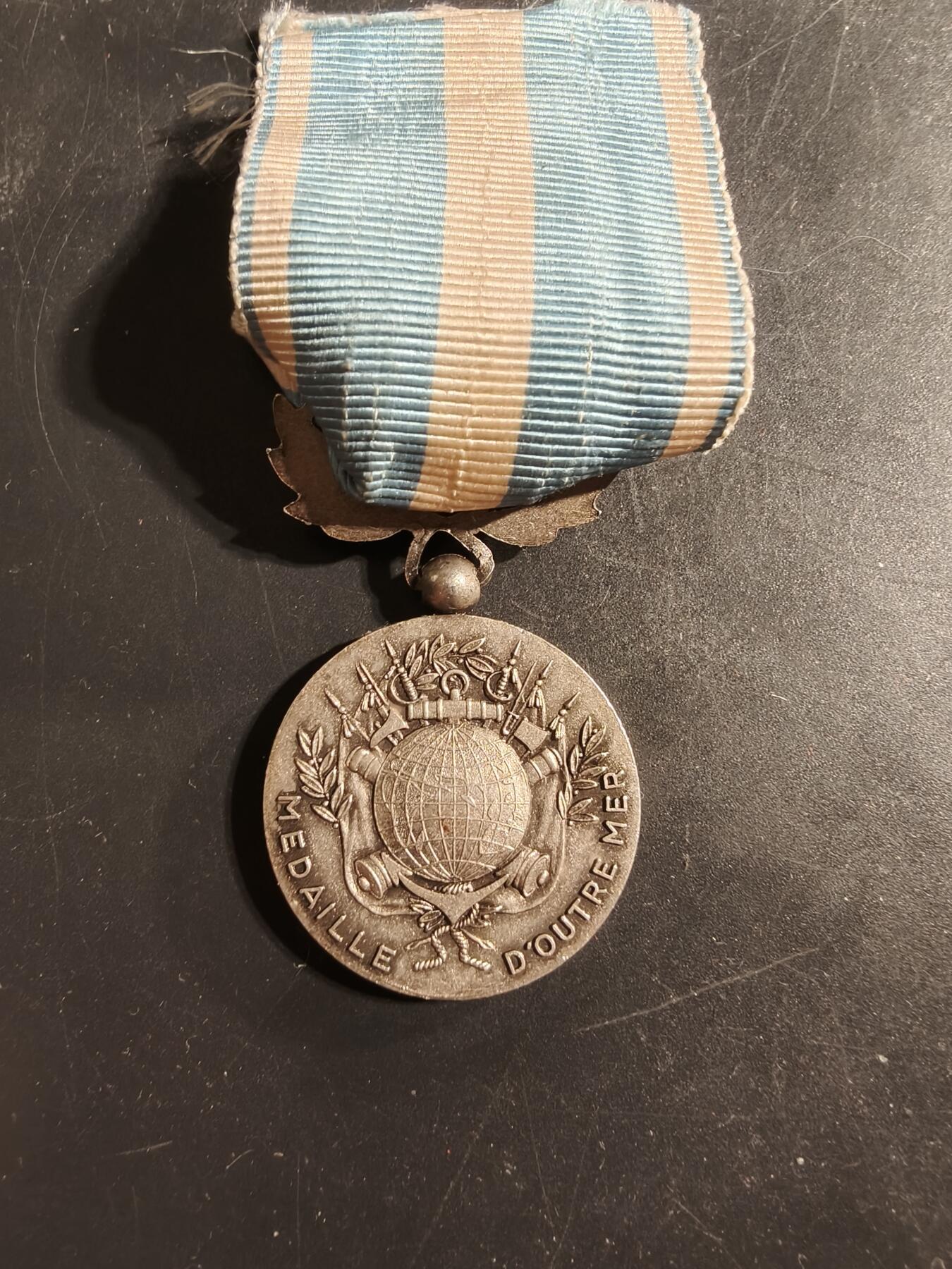 老王徽章第176期 法国海外部署行动奖章