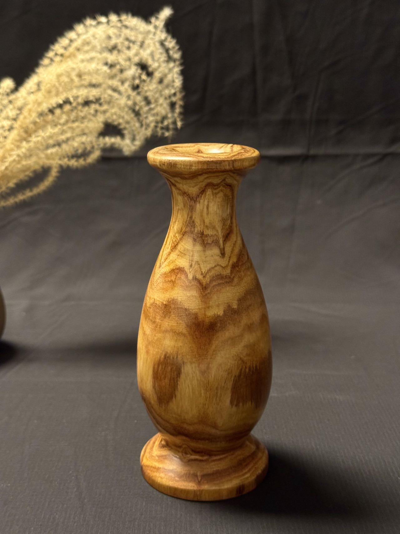 零元拍：海南黄花梨 花瓶 整料掏出，高 170， 大肚 70，底座 69，平口 55MM