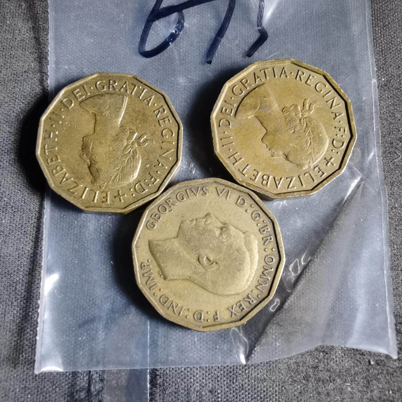 沼泽如烟--第956场 英国三枚