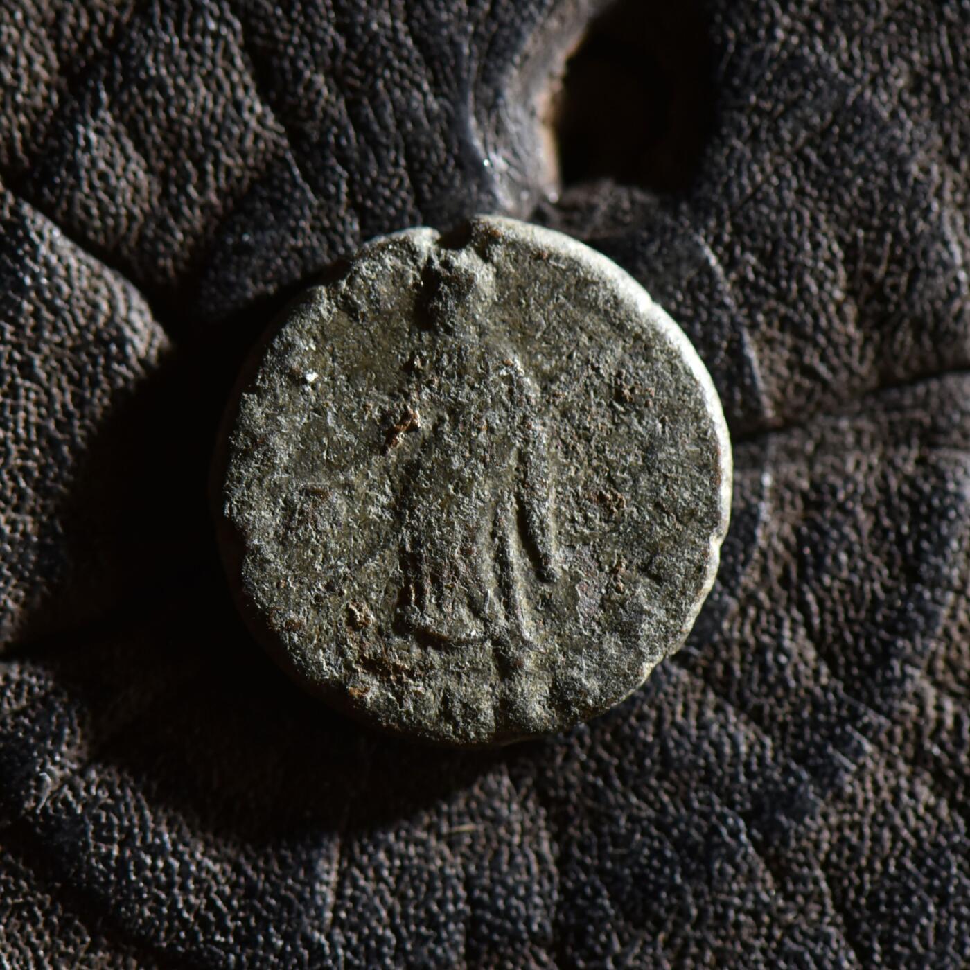 【良泉】【春节前最后一场】2月5日晚19.30点开拍！208组，本场结束后预存钱币的朋友请告知，将连同本场拍品一起邮寄，预祝诸位春节愉快！ 【罕见】公元337-340年【古罗马】君士坦丁大帝之母——圣海伦娜，背和平女神派克斯，1.66克