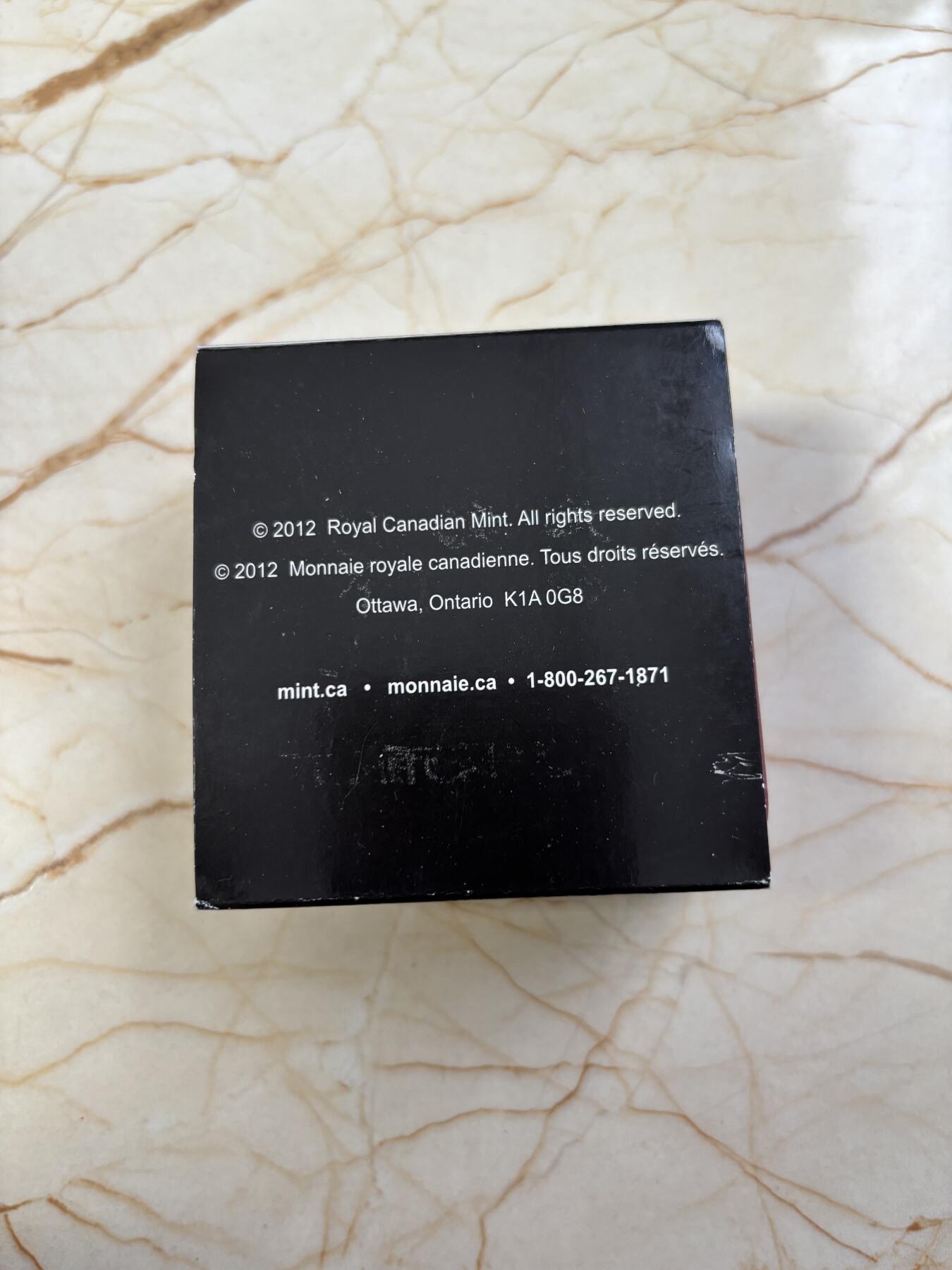 第187期拍卖 获奖加拿大2012年史前动物1恐龙厚鼻龙夜光币，13.7克，发行25000枚，获得2014年克劳斯世界最佳创意硬币大奖