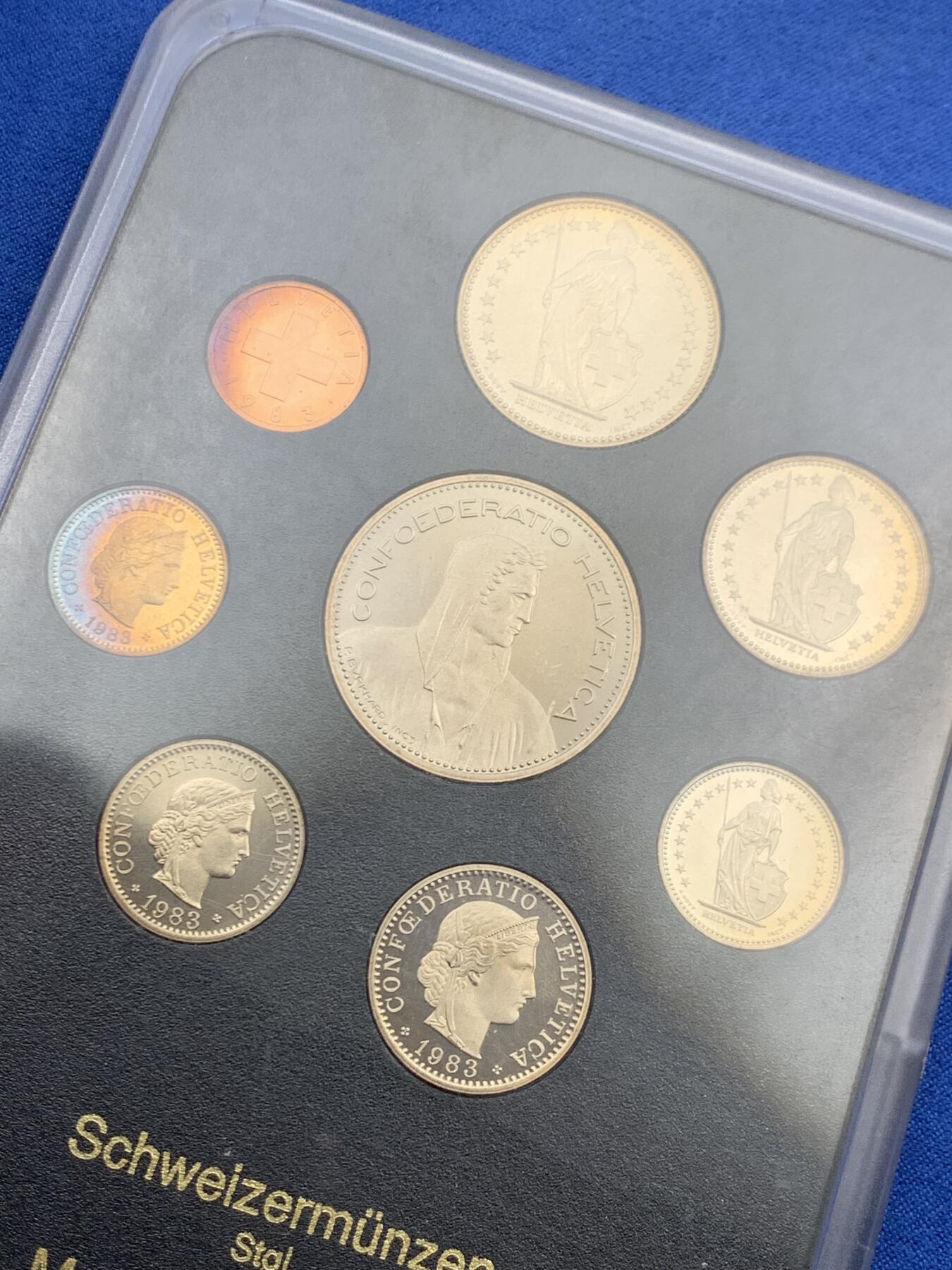 《竞宝斋》第456场 周日，周一，周二   3场连拍 （全场包邮）欢迎送拍 瑞士1983年精制套币