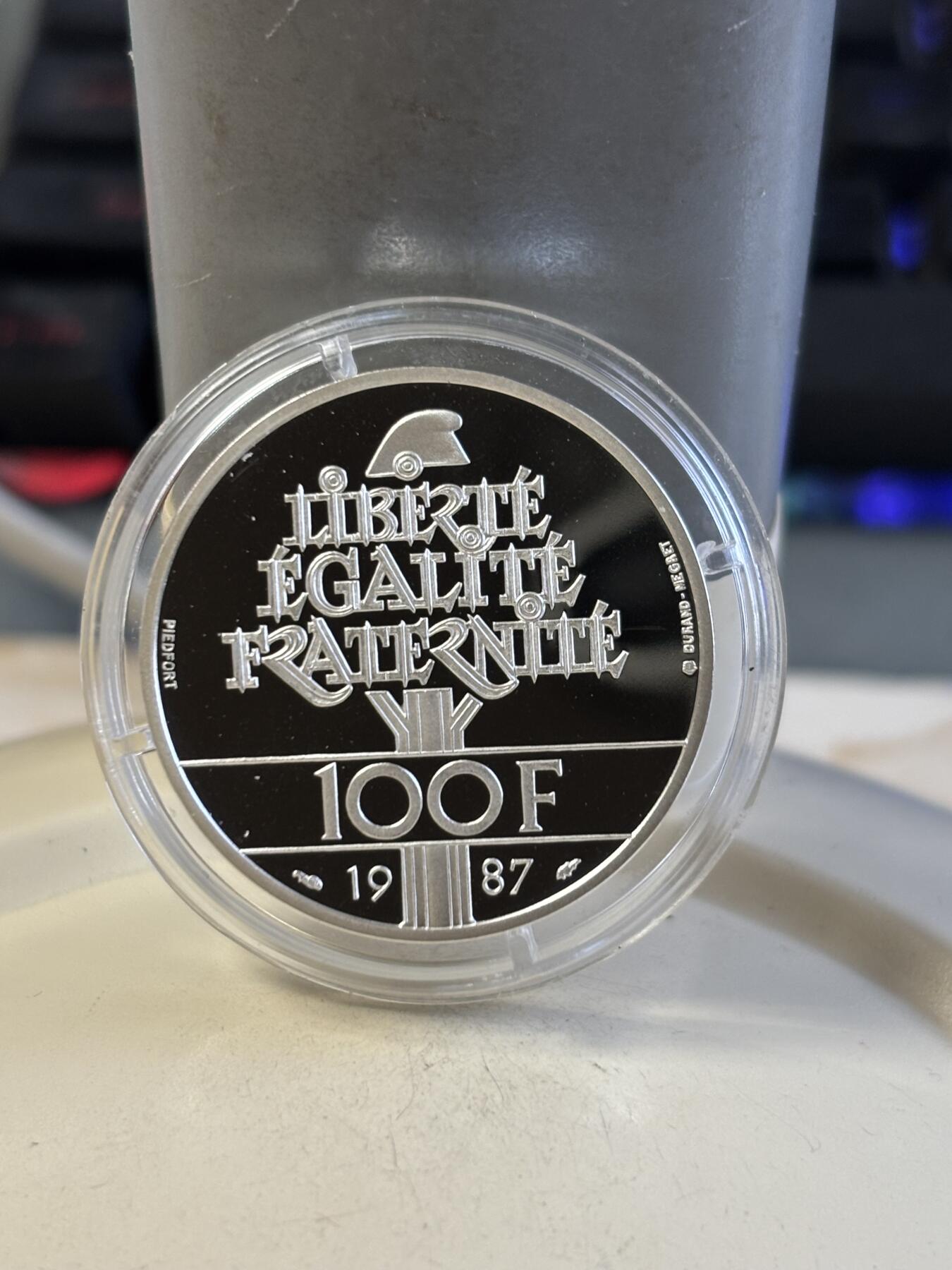 第187期拍卖 法国1987年人物拉法耶特·皮德福特30克加厚精制版本纪念银币，950银，【银价547】