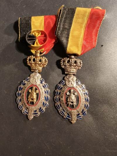 老王徽章第176期 - 比利时金银级劳工奖章一组