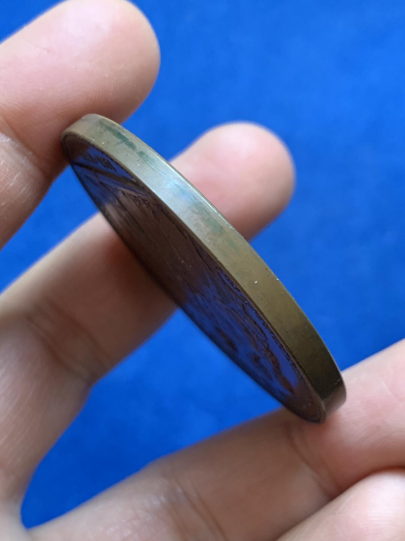 《竞宝斋》第456场 周日，周一，周二   3场连拍 （全场包邮）欢迎送拍 瑞士1881年弗里堡州加入联邦400周年纪念大铜章 49.1克 47mm 工艺精美 细节一流 经典品种