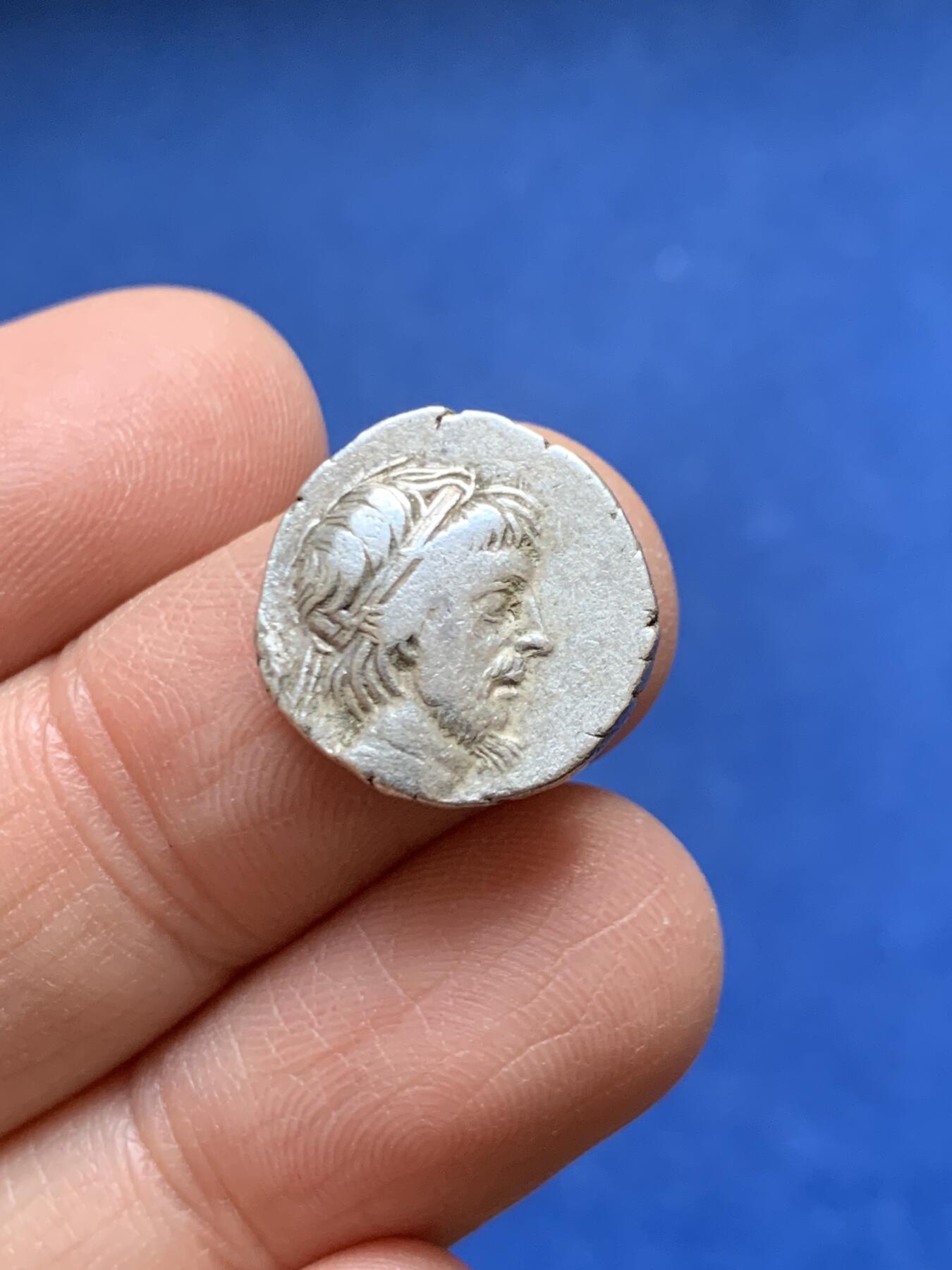 《竞宝斋》第456场 周日，周一，周二   3场连拍 （全场包邮）欢迎送拍 古希腊 卡帕多细亚王国 1德拉克马 银币 3.64克 少见头像 打制居中