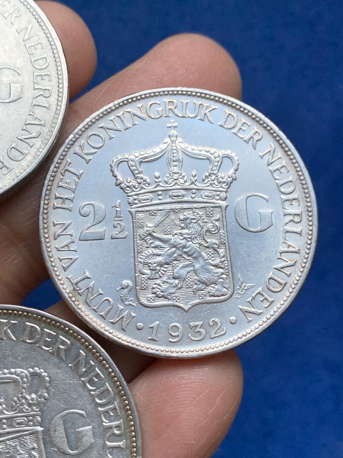 《竞宝斋》第456场 周日，周一，周二   3场连拍 （全场包邮）欢迎送拍 三枚一组 荷兰1930年-1932年威廉明娜女王2.5盾银币