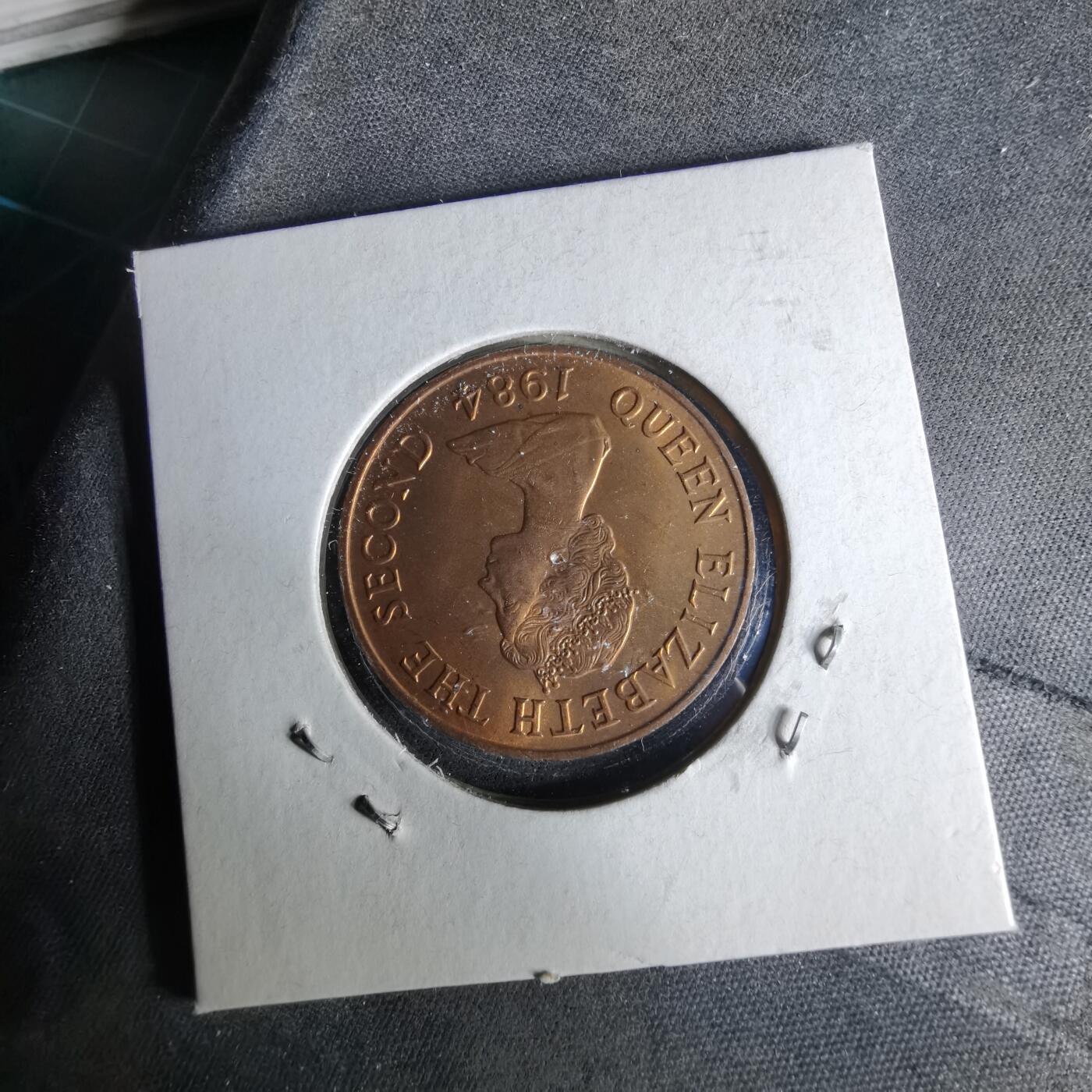 沼泽如烟--第958场 泽西1984年2便士