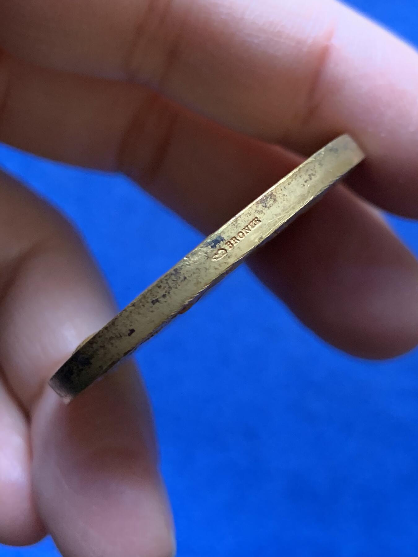 《竞宝斋》第456场 周日，周一，周二   3场连拍 （全场包邮）欢迎送拍 法国播种者镀金铜章 带盒  37.2g 41.2mm 丰饶角铜标。J.lagrange作品，法国农业部发行，镀金版本少见。