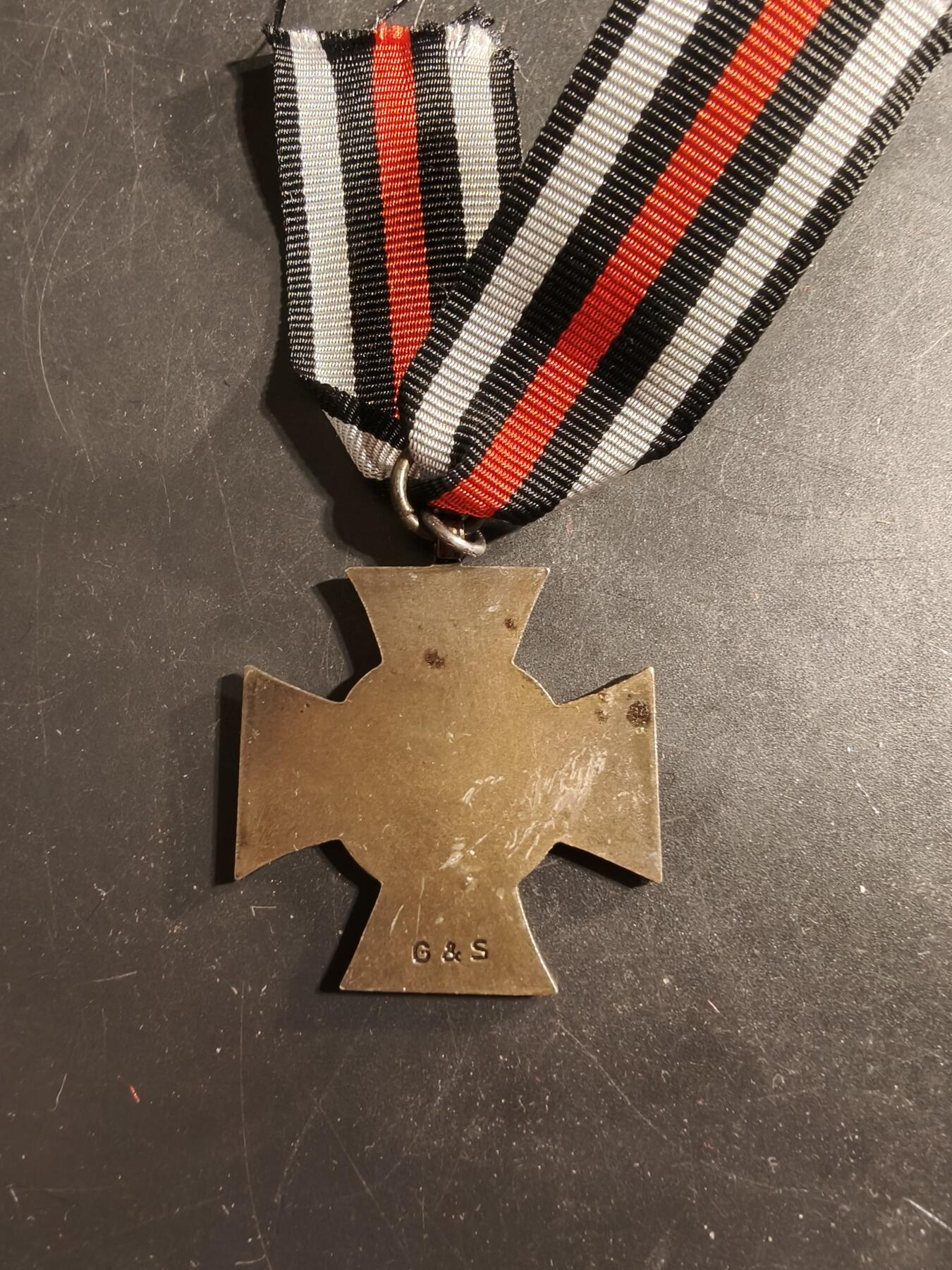 老王徽章第176期 德国一战兴登堡十字奖章   G&S厂标    民事版