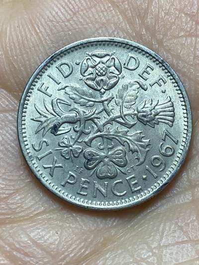 2026年第六场(总第一百七十五场）外国好品散币场(免佣金) - 英国🇬🇧1967年6便士(伊丽莎白二世青年桂冠第二版，普制币关门年)