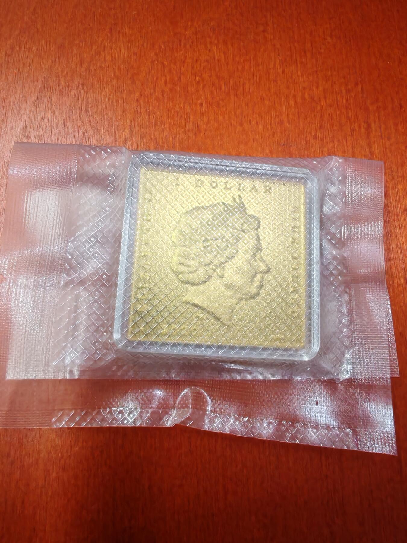 长老汇蛇年精选第九十三场拍卖 2020纽埃波提切利的名画大天使1元彩色方形精制银币，部分镀金，1盎司999银，盒证全，500枚