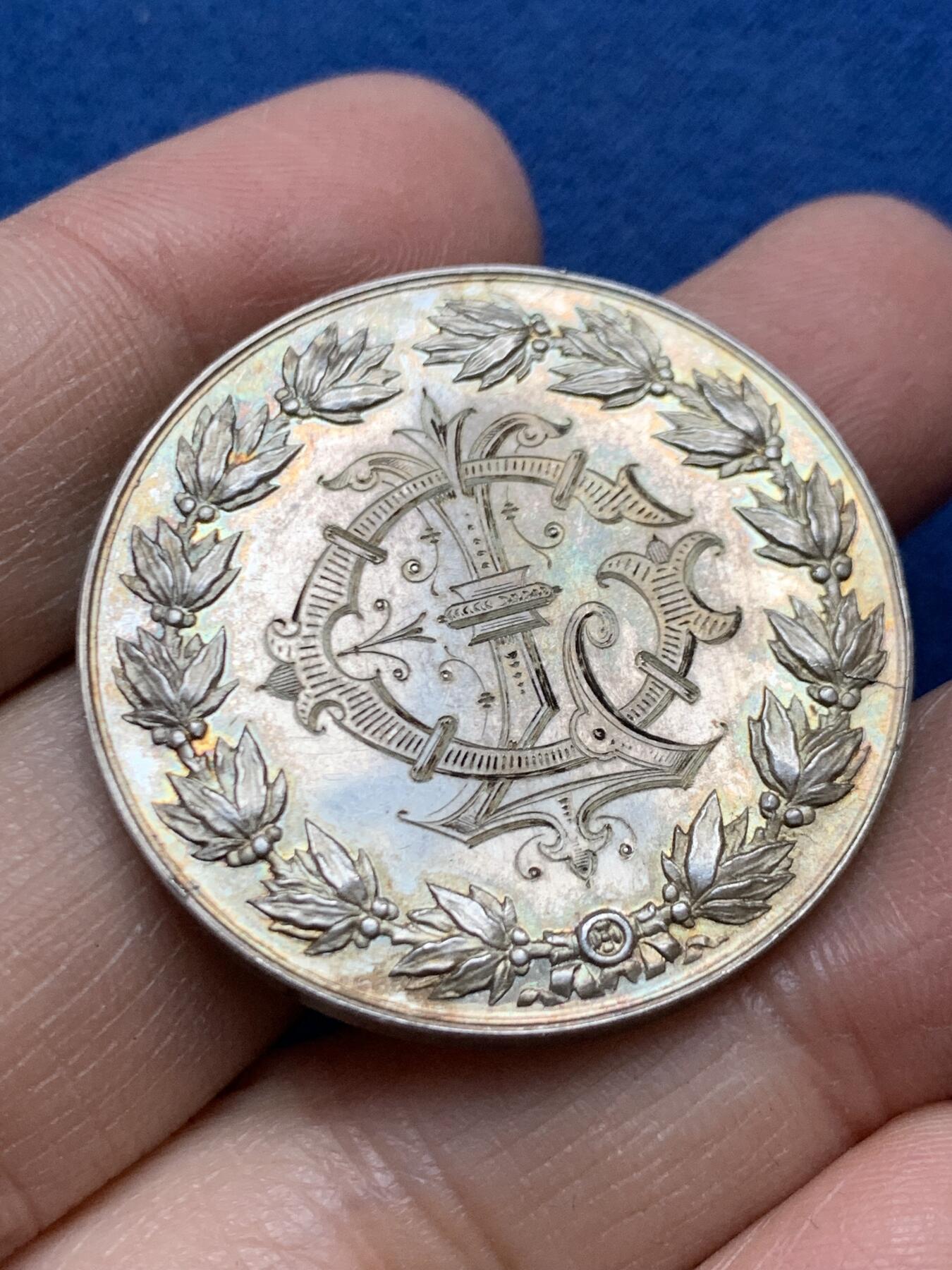 《竞宝斋》第456场 周日，周一，周二   3场连拍 （全场包邮）欢迎送拍 法国婚礼银章 22.3克 36mm 丰饶角银标 带原装订制盒