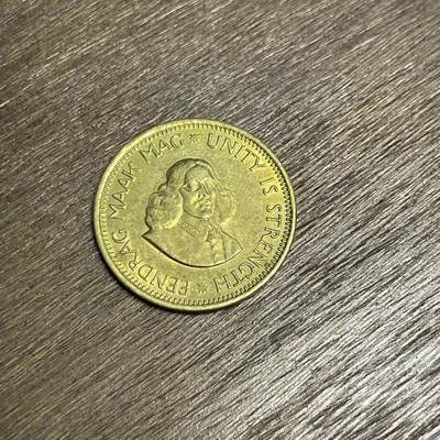 【铜匠收藏】★第137场★散币场。不寄存，30包邮。不满30元，支付5元运费。《接受代拍 代送NGC评级》 - 100【无寄存】1961 南非 1/2分铜币