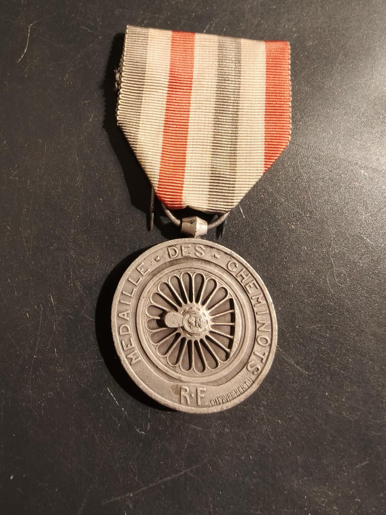 老王徽章第176期