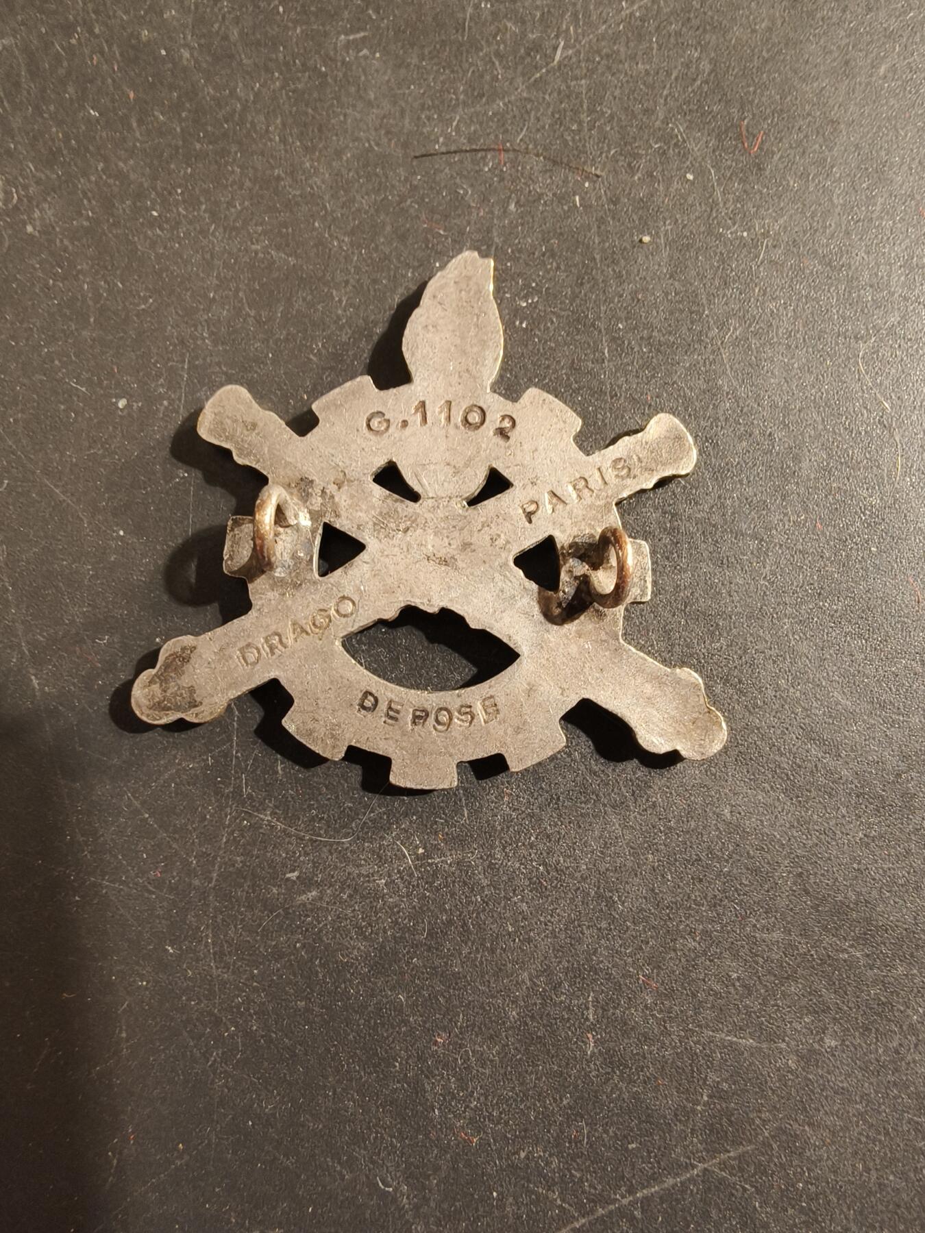 老王徽章第176期 法国陆军装备勤务局证章