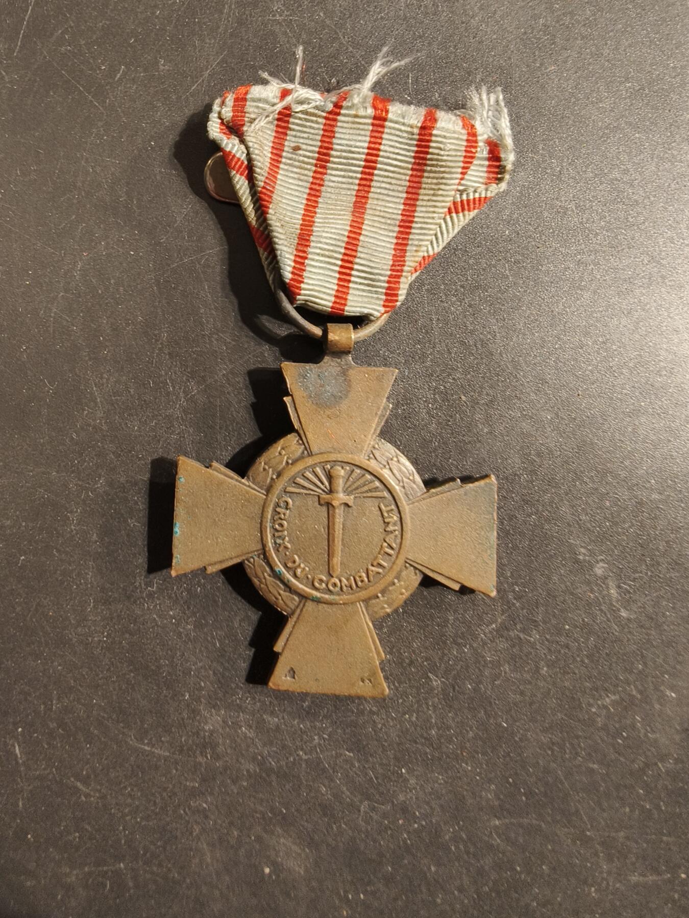 老王徽章第176期 法国战斗十字奖章