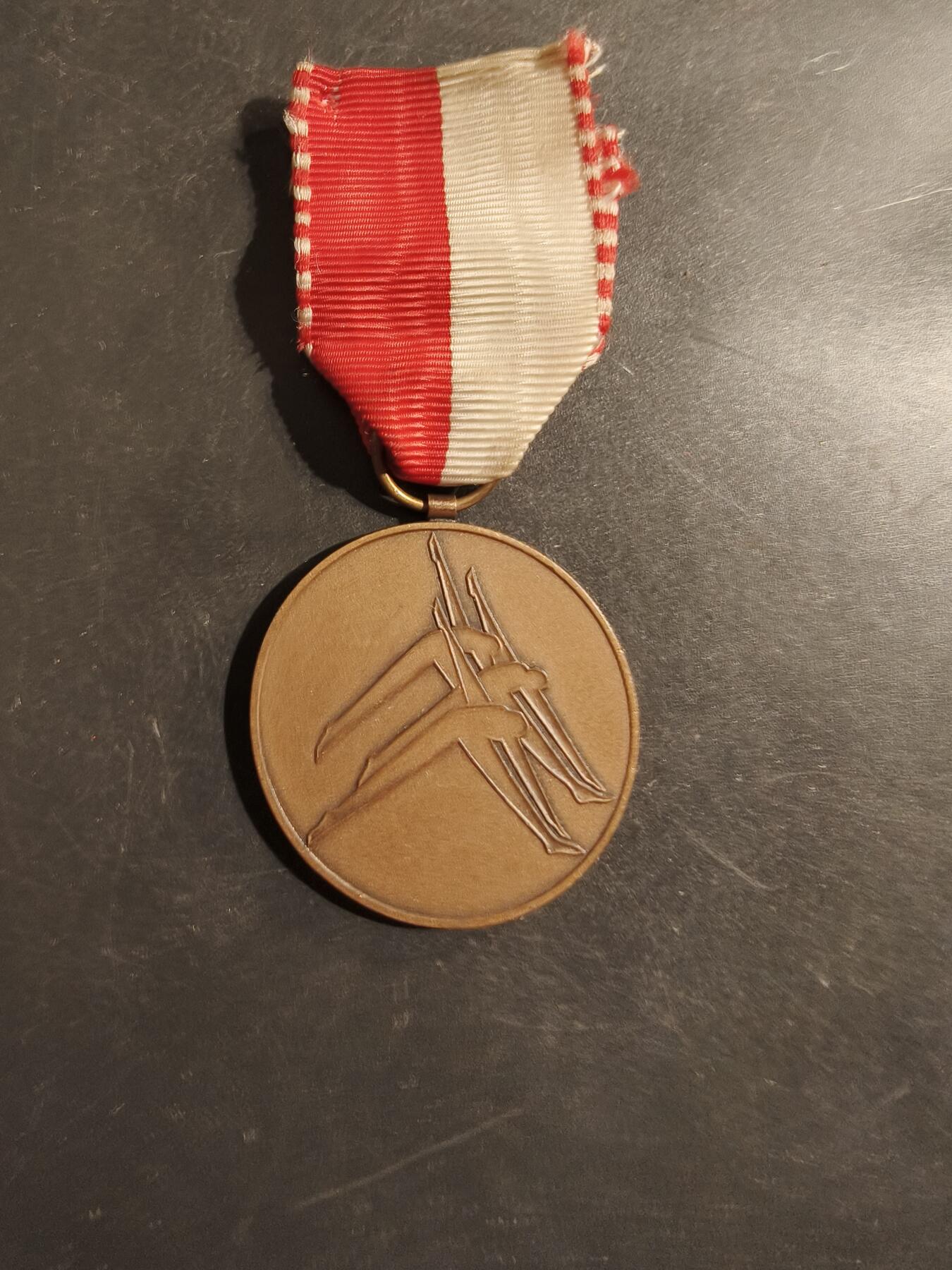 老王徽章第176期 瑞士1970沙夫豪森工人体操与体育节纪念章