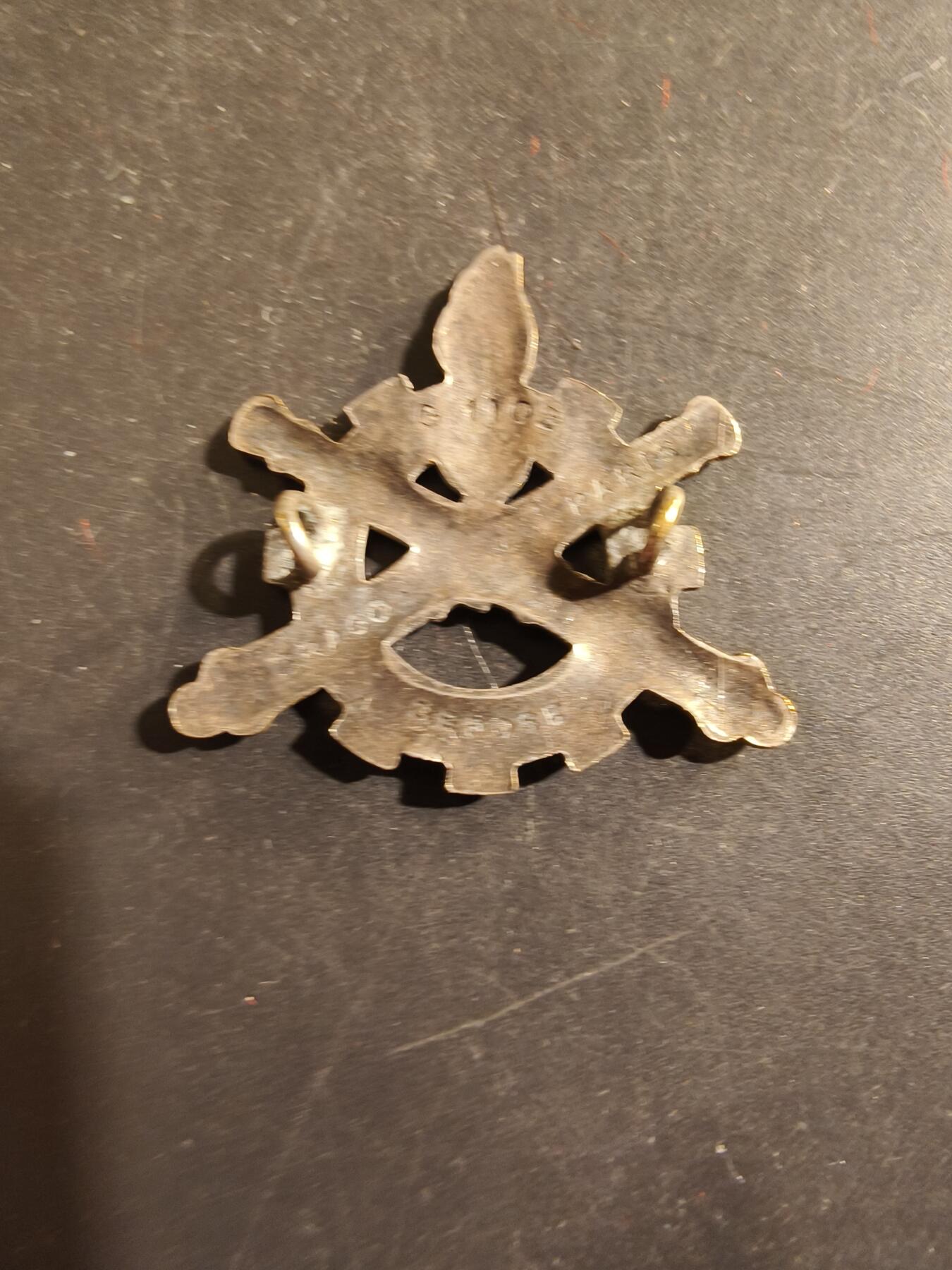 老王徽章第176期 法国陆军装备勤务局证章