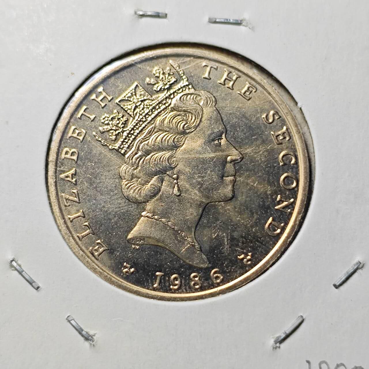 KK钱币收藏小铺  第400期  百期特拍（四拍之四）2月预留时间 周末发货  1986马恩岛2镑