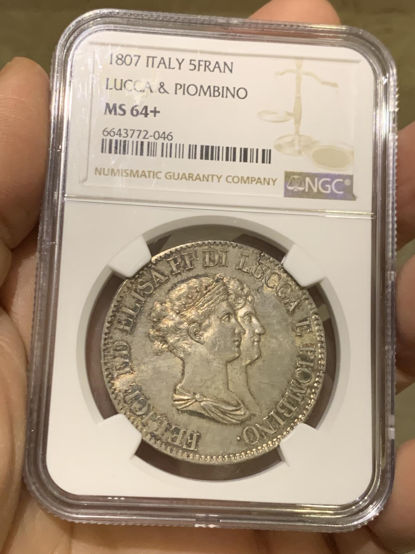 《竞宝斋》第456场 周日，周一，周二   3场连拍 （全场包邮）欢迎送拍 唯一冠军分 NGC MS64+ 意大利卢卡1807年 5法郎大银币 包浆打制都非常好 顶级状态 可遇不可求 24年64分21000成交
