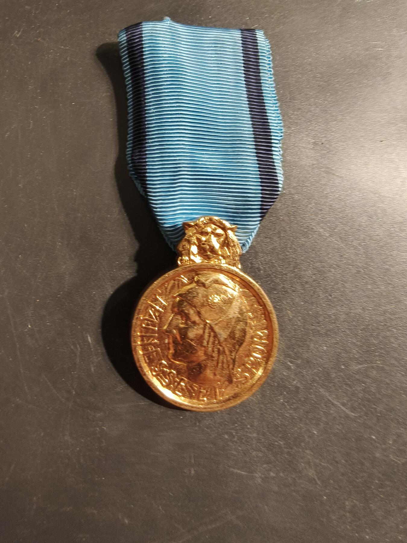 老王徽章第176期 法国金级体育奖章