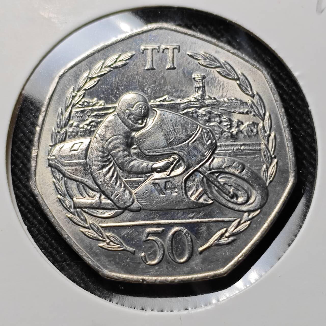 KK钱币收藏小铺  第400期  百期特拍（四拍之四）2月预留时间 周末发货  1983马恩岛50便士纪念币 摩托车比赛纪念