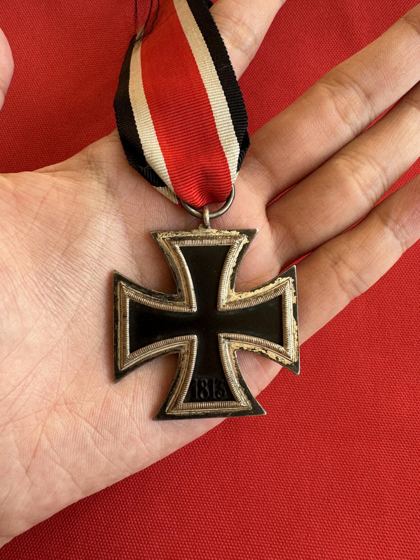 五哥徽章群   14号周三晚上八点4群联拍 十字