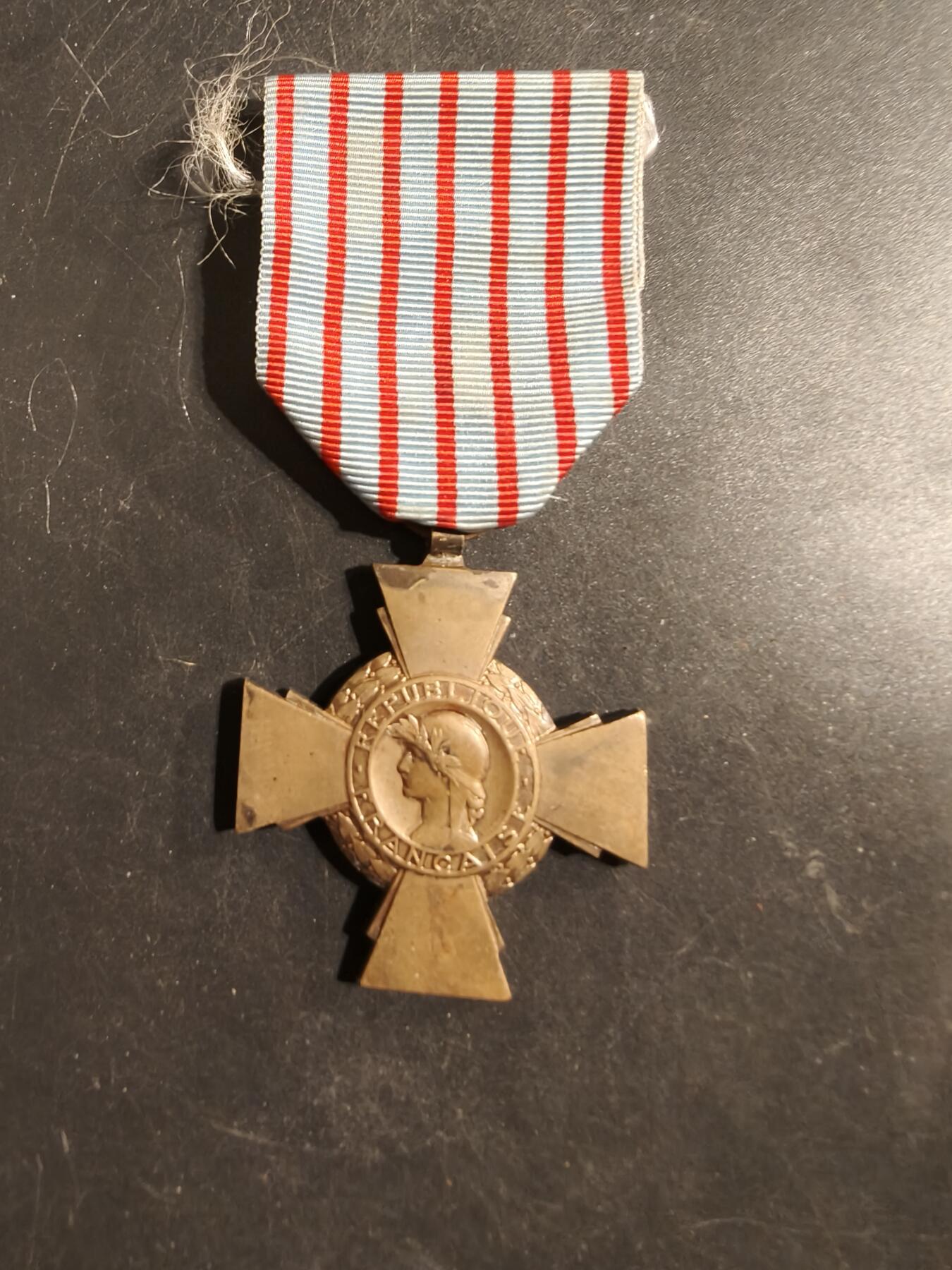 老王徽章第176期 法国战斗十字奖章