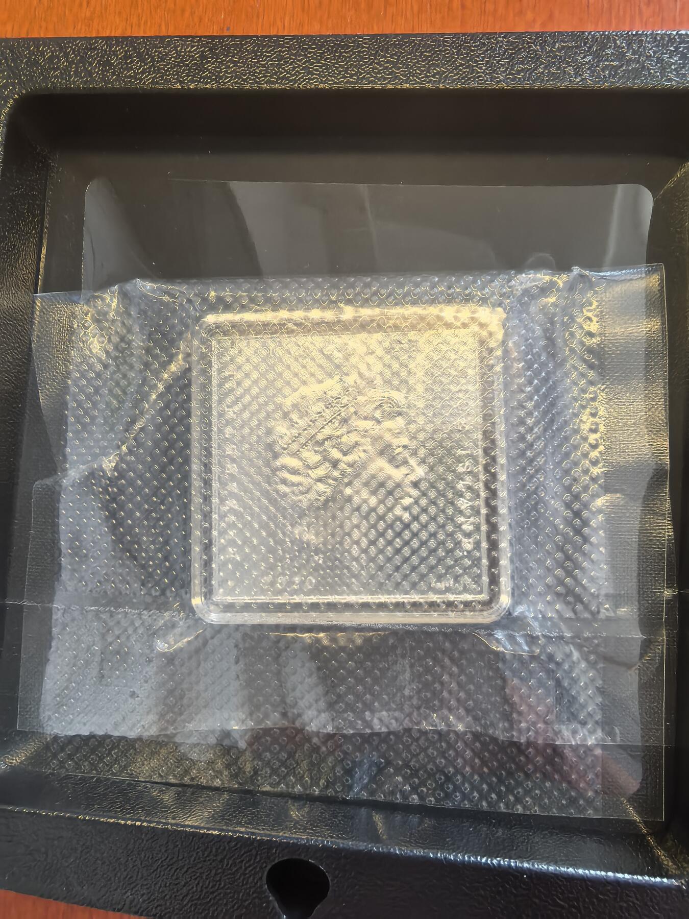 长老汇蛇年精选第九十三场拍卖 2020纽埃世界名画系列之受惊吓的天鹅1元彩色精制银币，1盎司999银，盒证全，999枚