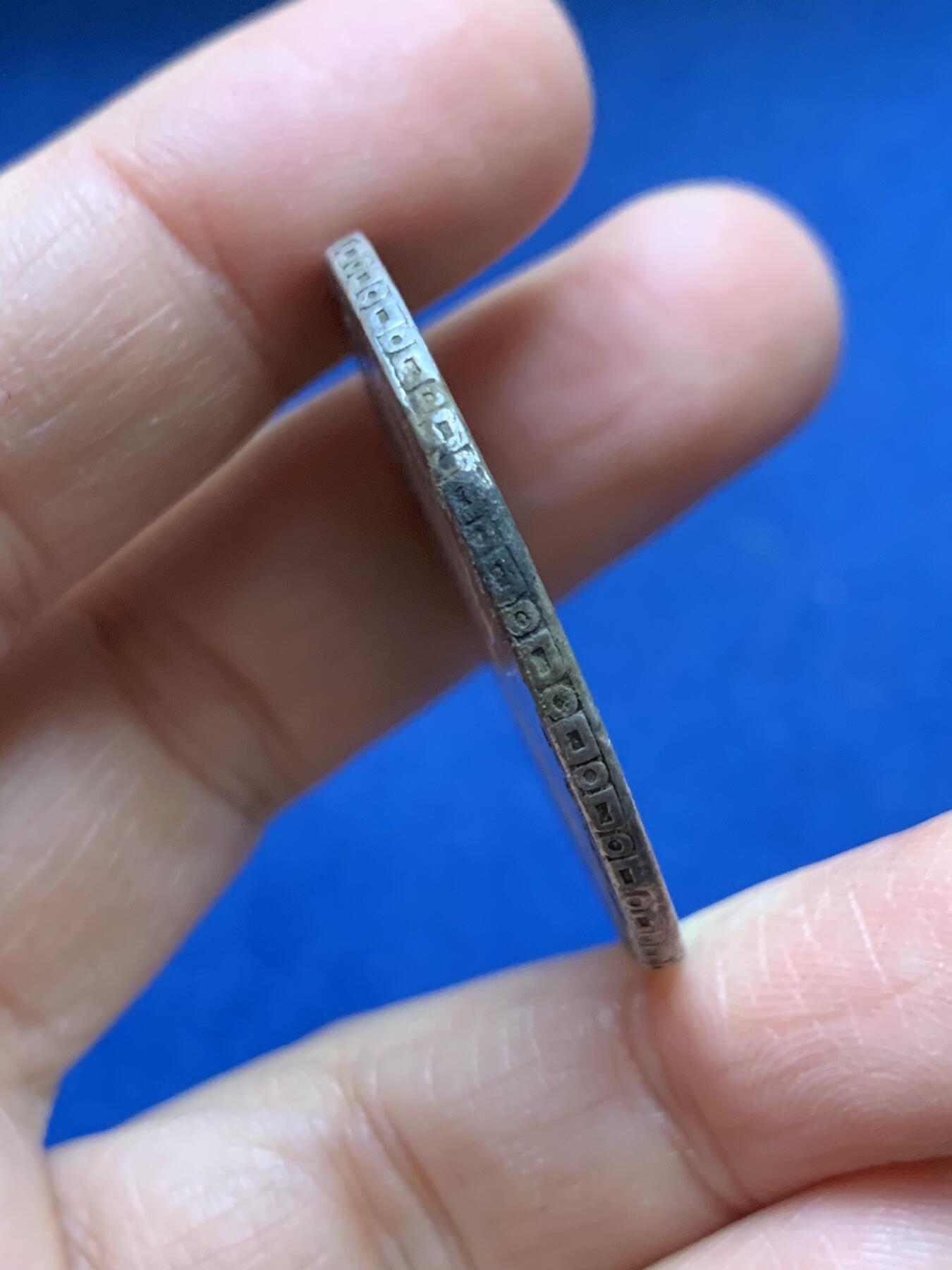 《竞宝斋》第456场 周日，周一，周二   3场连拍 （全场包邮）欢迎送拍 西班牙1792年卡洛斯四世双柱银币 少戳好品