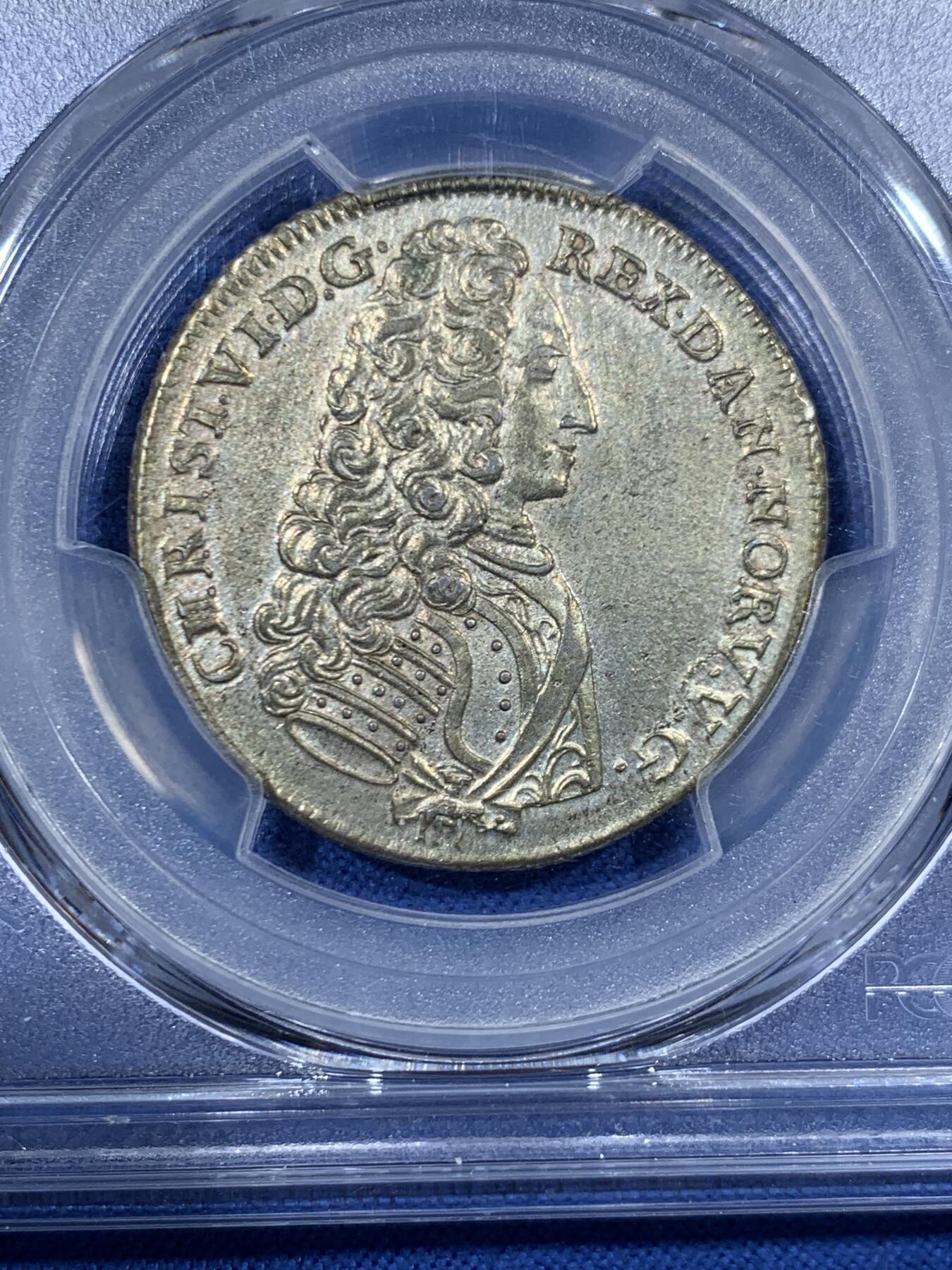 《竞宝斋》第456场 周日，周一，周二   3场连拍 （全场包邮）欢迎送拍 PCGS AUD 丹麦 1732年 24Sk 银币 克里斯蒂安六世在位时期发行 克书价高 细节不错 稀少品种 盒子正面标签处有刮痕