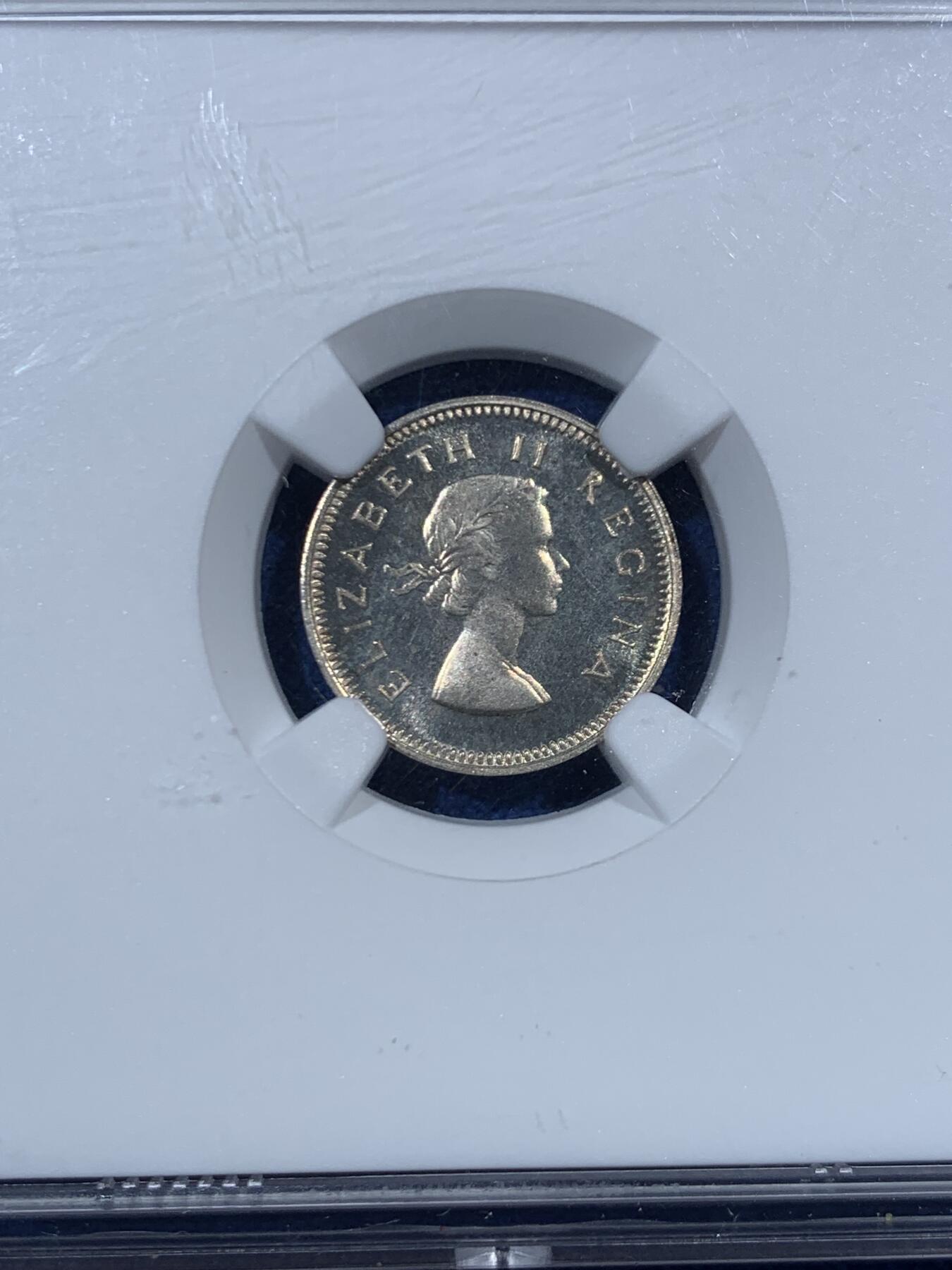 《竞宝斋》第456场 周日，周一，周二   3场连拍 （全场包邮）欢迎送拍 NGC PF66 南非1955年3P精制银币