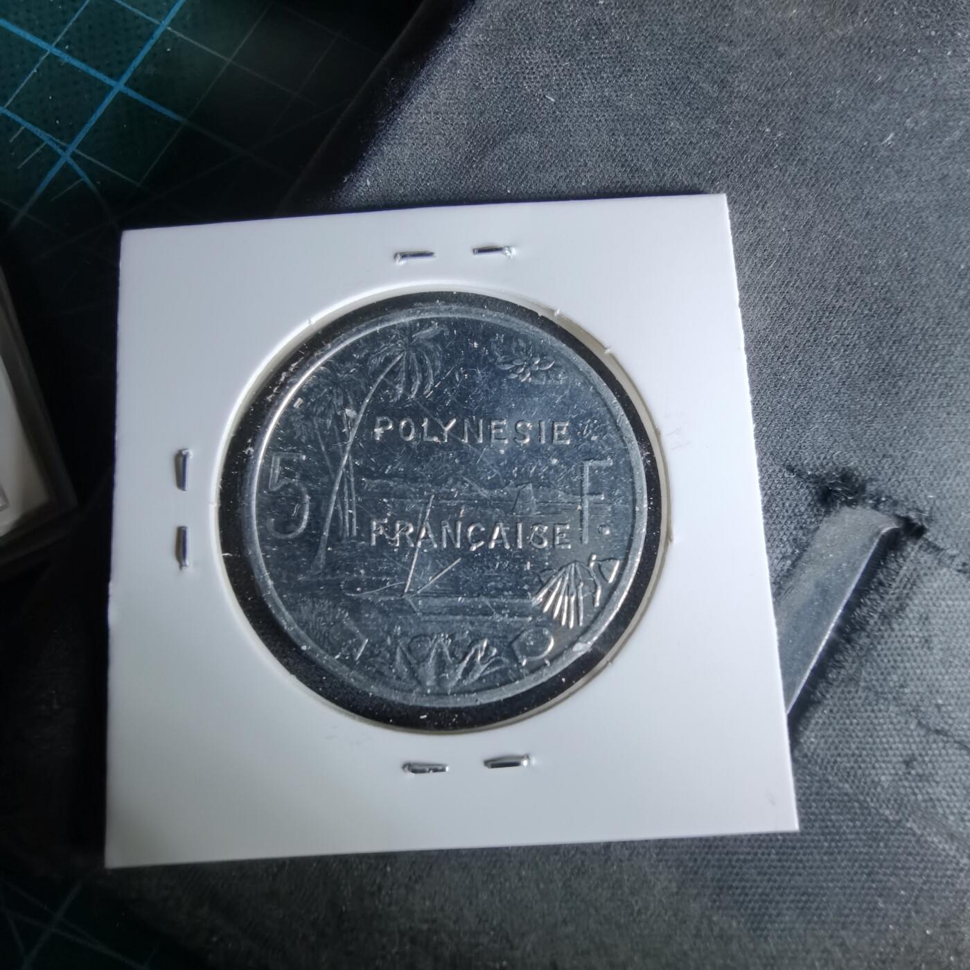 沼泽如烟--第958场 法属波利尼西亚2010年5法郎