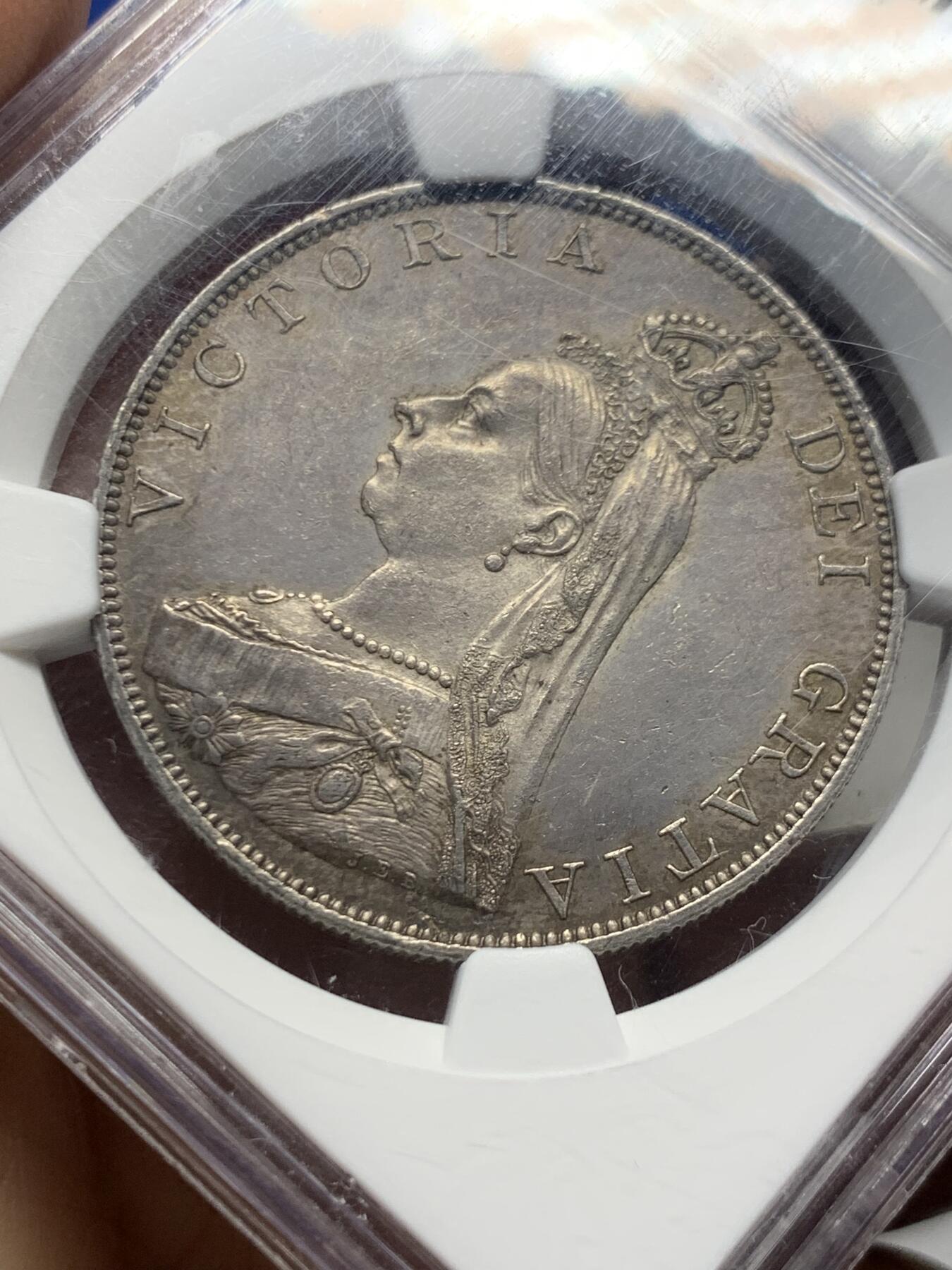 《竞宝斋》第456场 周日，周一，周二   3场连拍 （全场包邮）欢迎送拍 NGC MS63 英国1887年维多利亚高冠双弗洛林4S银币 高分罗马1版本