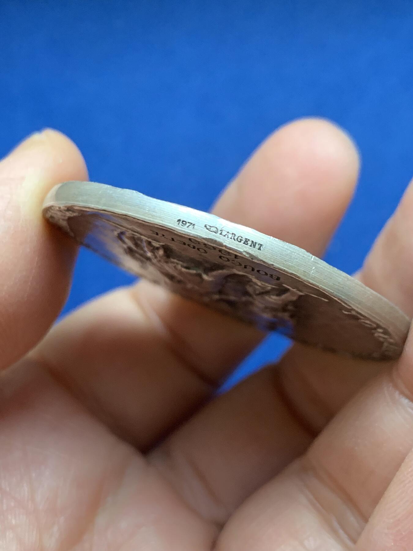 《竞宝斋》第456场 周日，周一，周二   3场连拍 （全场包邮）欢迎送拍 法国国民教育纪念银章 1971 丰饶角1银标 42.8克 44.8mm